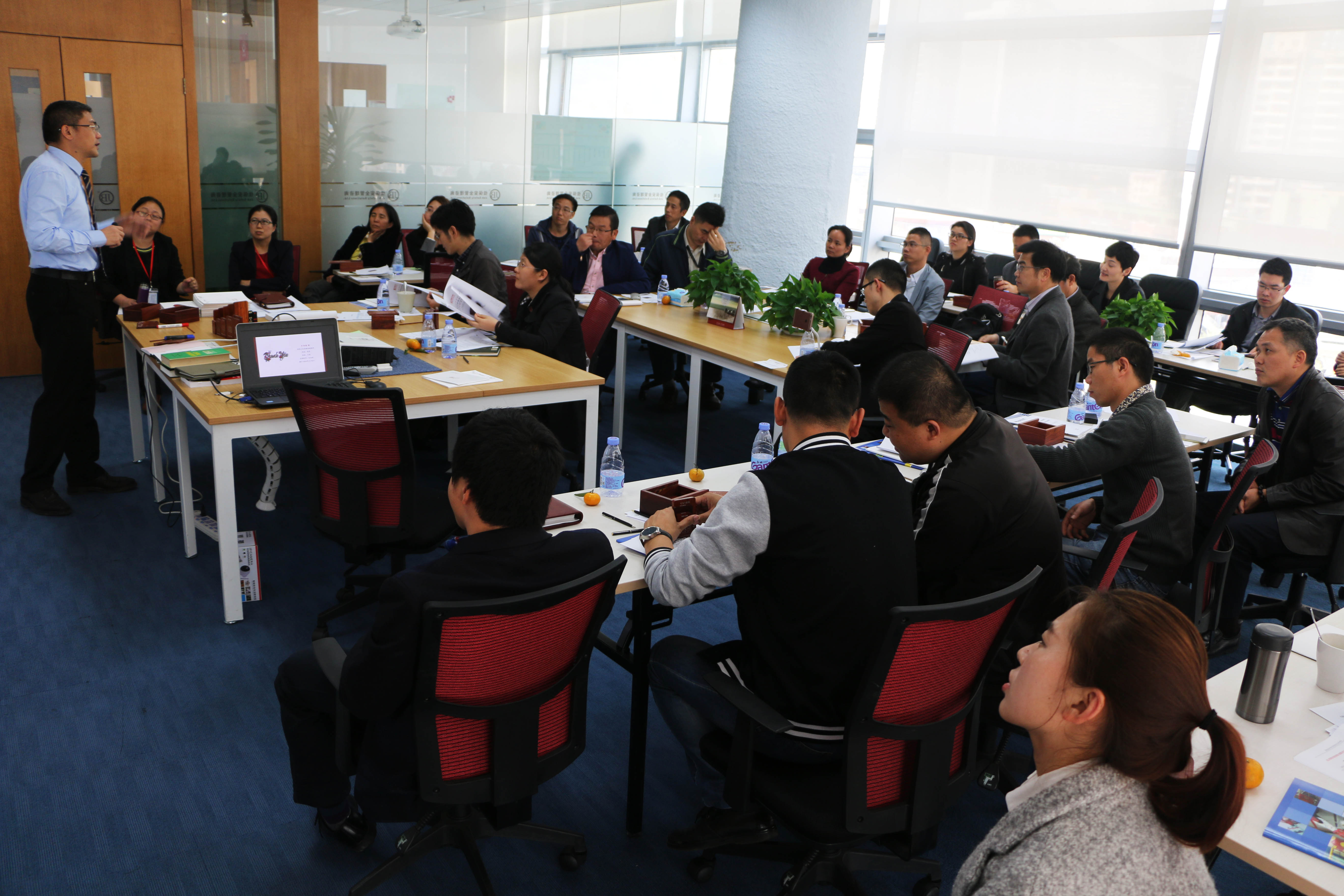 《安全评论》第一届公益课程暨根源分析动力模型发布会在深落幕