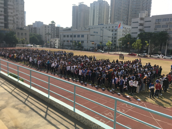 “普及消防知识,提高应急能力”