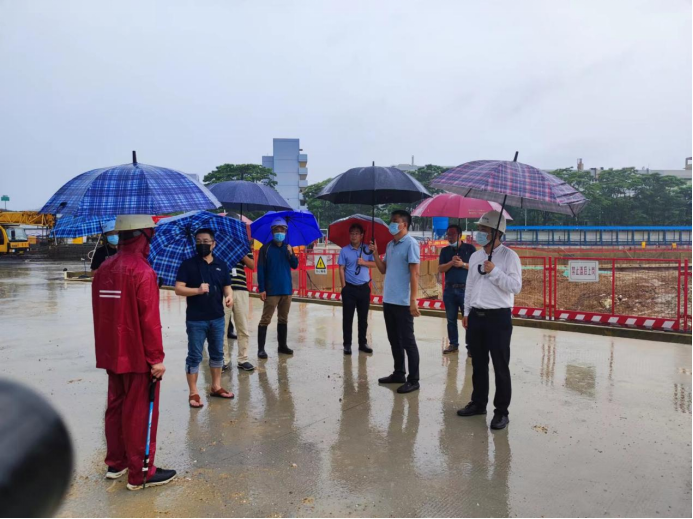 佳保检查组协助某局开展五月汛情防控检查