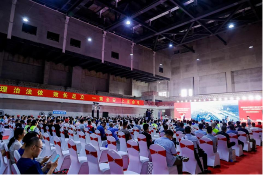 佳保协助某住建局、工务署开展安全月活动