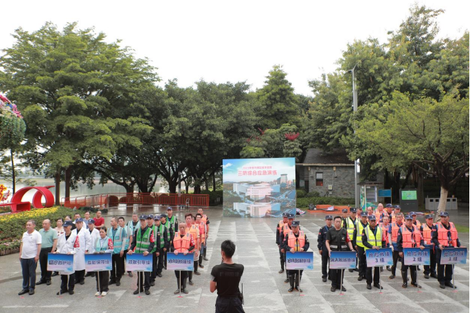 佳保安全全面落实防汛救灾主体责任