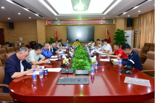 佳保安全协助某技师学习开展消防安全演练