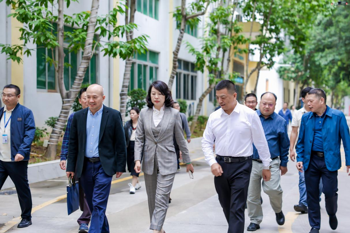 佳保安全协助某市局顺利开展千人实战消防演练