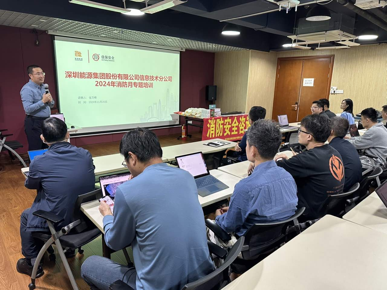 53b6174aff1ae6fbc2e254eeff571768.png 53b6174aff1ae6fbc2e254eeff571768