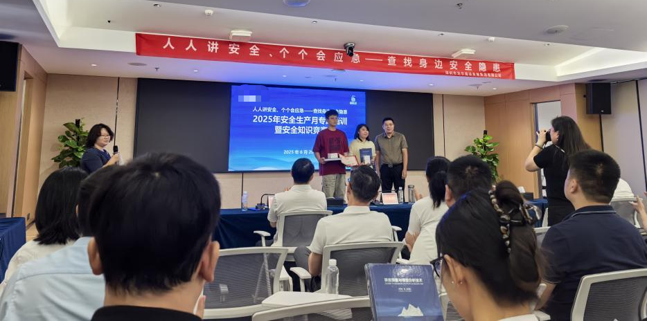 10188dc0f34787b4a37f86bbb8761695